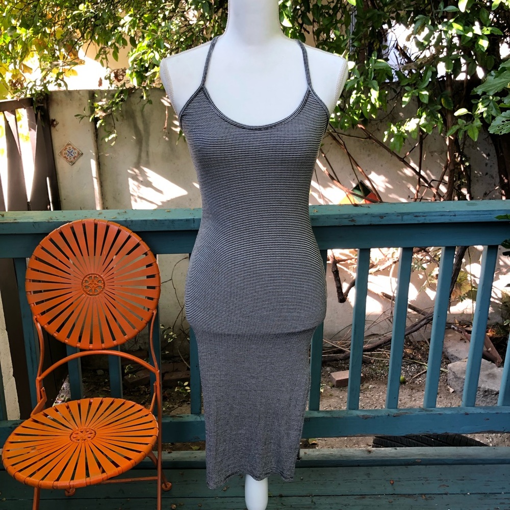 Ribbed Tube dress with side slit